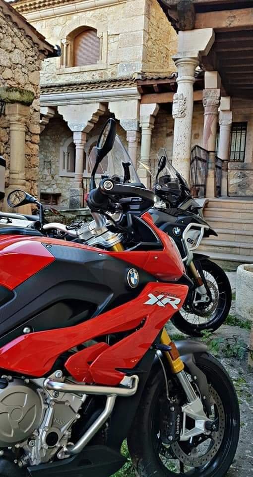 RESEÑA-Hotel Boutique Hoces del Duratón - POSADA DEL DURATÓN. Se llama La Posada del Duratón, aunque más que una posada parece un parador. Reseña Local Guide SUKI ON THE ROAD | Guía de Mototurismo, Segovia.