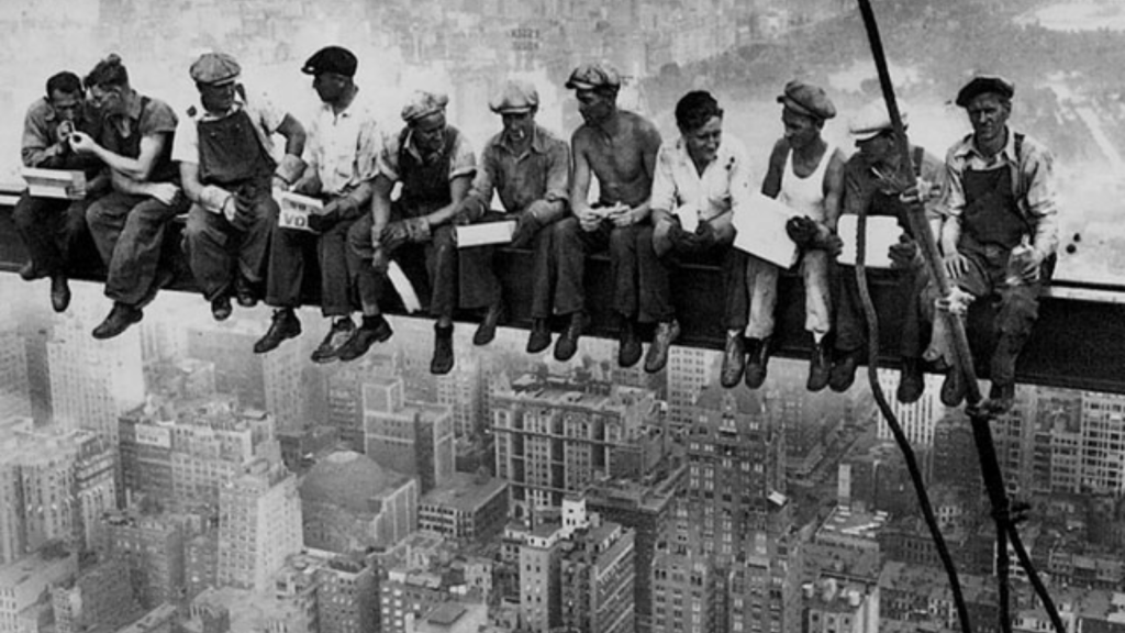 EMPIRE STATE BUILDING