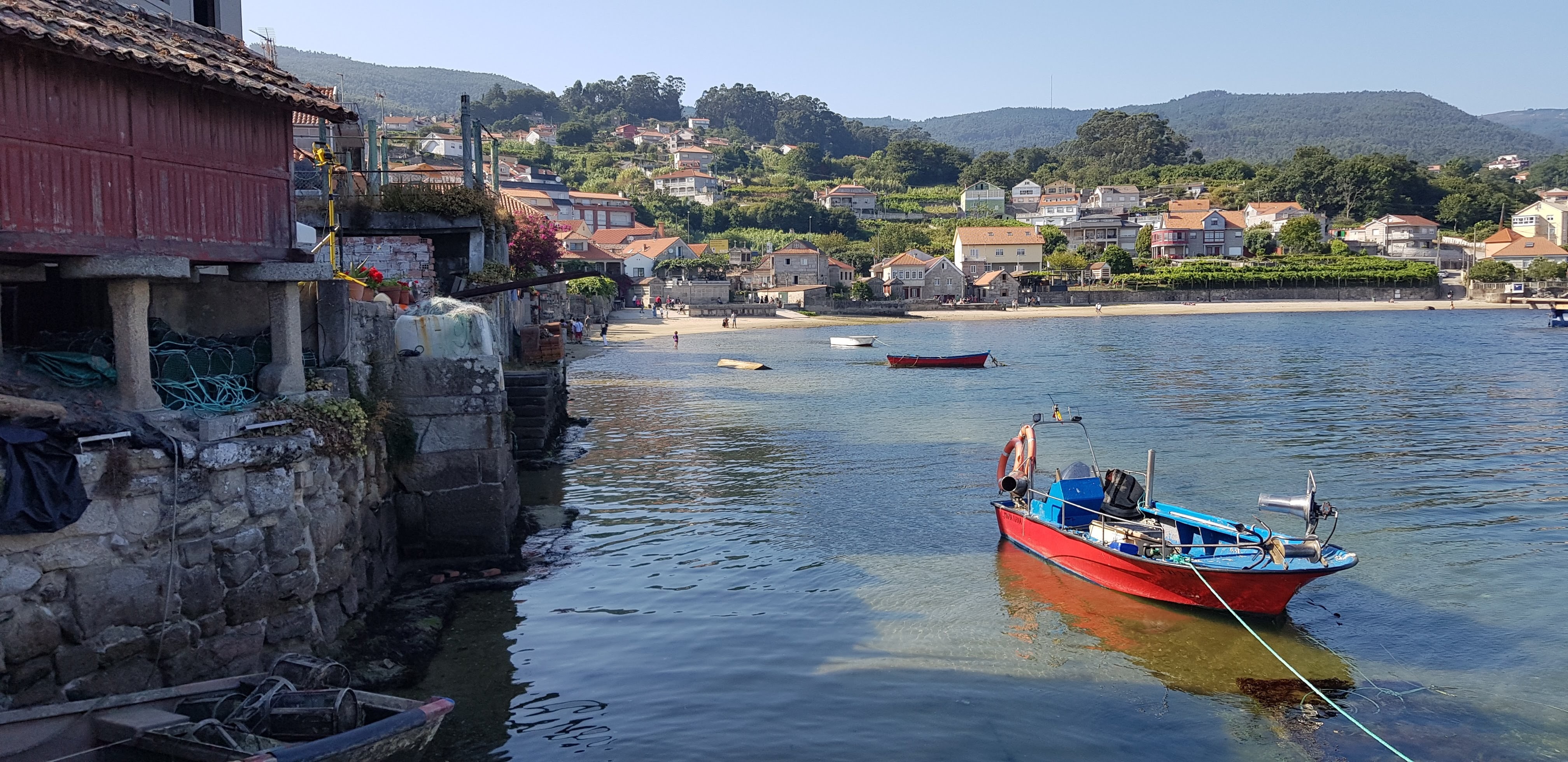 Combarro, un pequeño pueblo pesquero con un gran encanto histórico.