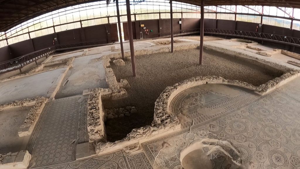 Villa de Materno, yacimiento de Carranque | Guías de Mototurismo SUKI ON THE ROAD