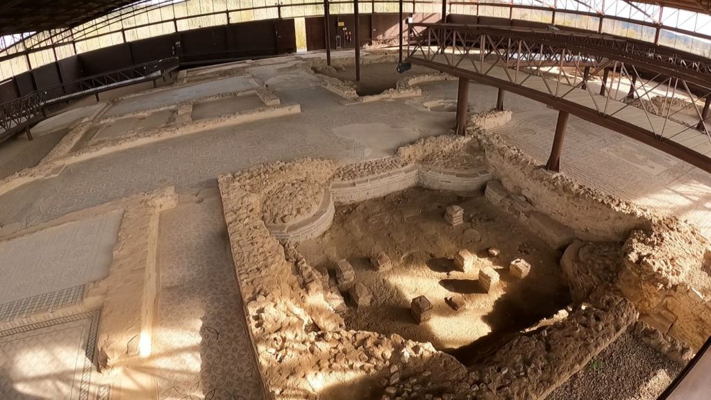 Villa de Materno, yacimiento de Carranque | Guías de Mototurismo SUKI ON THE ROAD