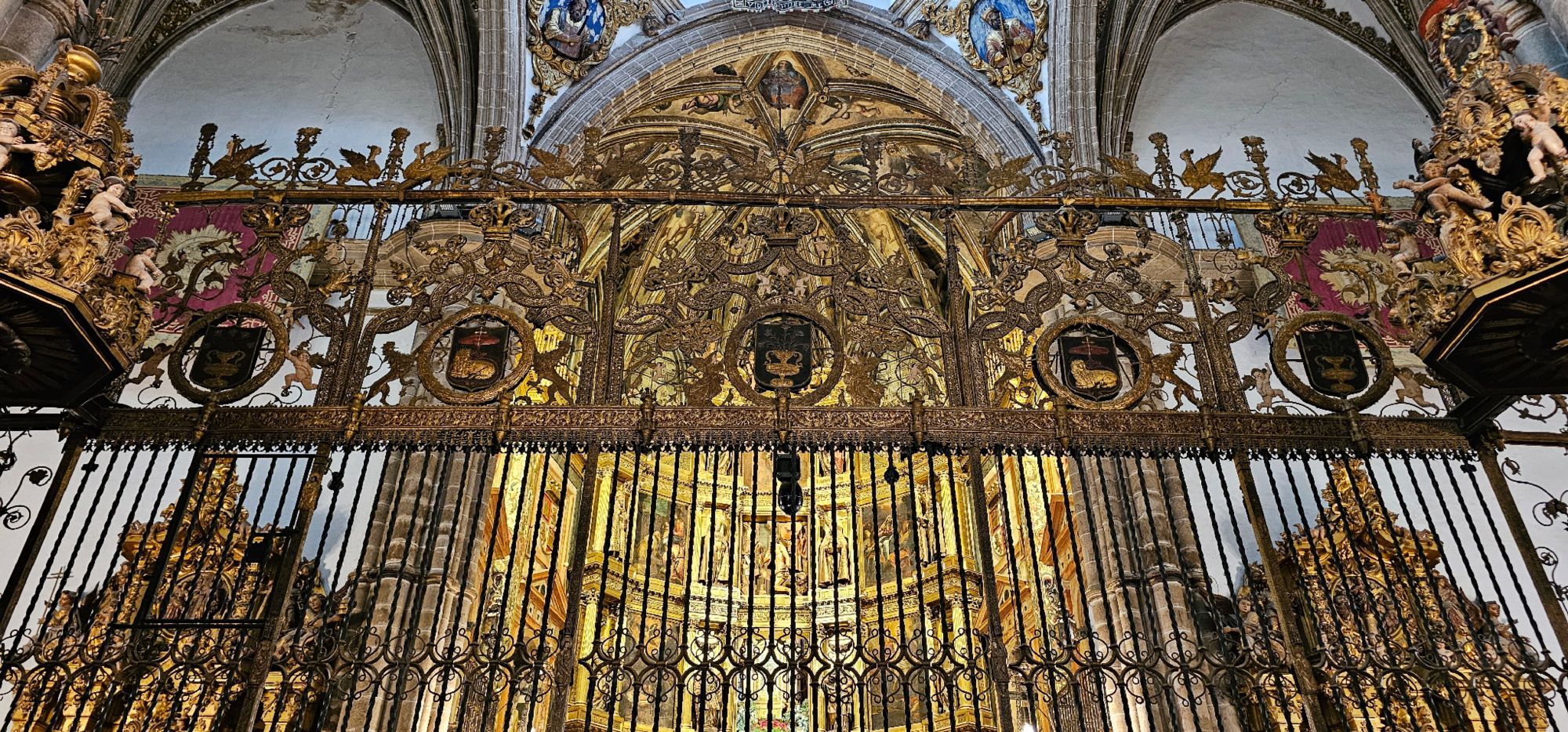 Los grilletes de Cervantes en el Monasterio de Guadalupe: cadenas convertidas en libertad