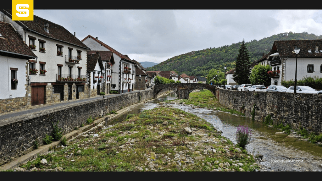 Ochagavía y Ruta hacia la Selva de&nbsp;Irati