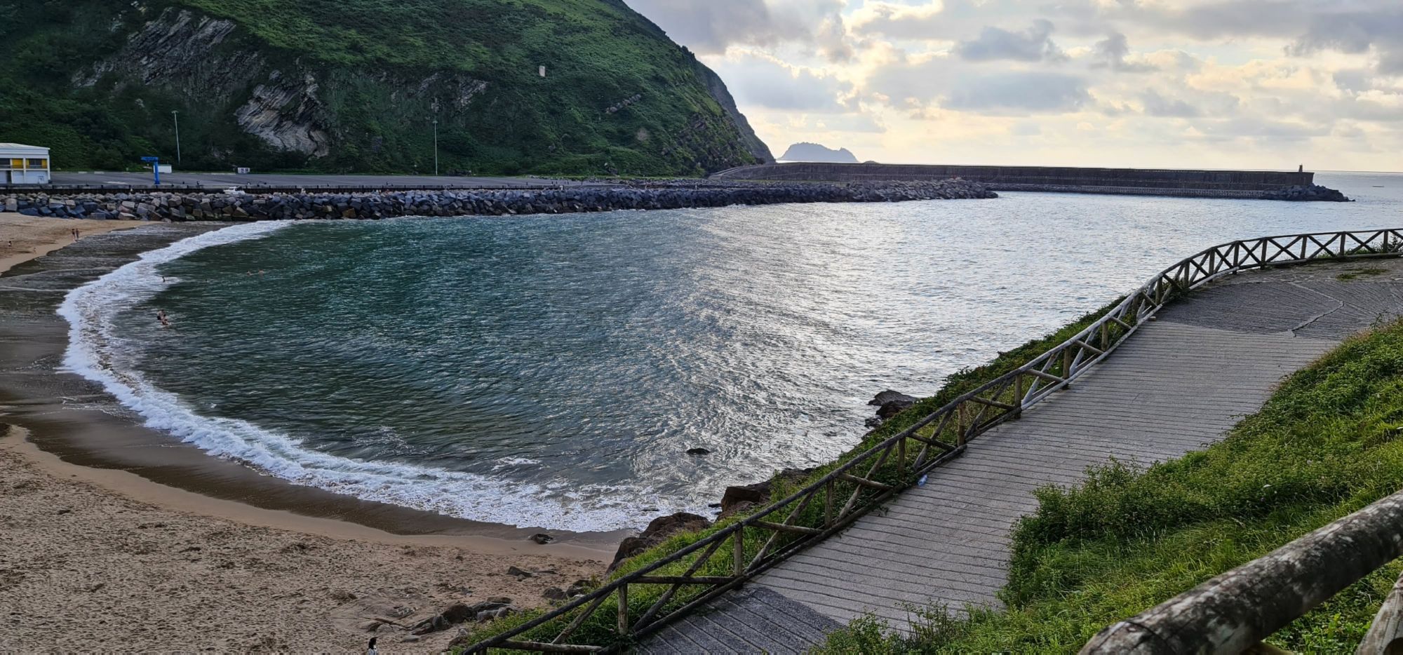 Ruta Mototurística por la Costa Vasca: Entre el Mar y los Flysch. Guía de Mototurismo País Vasco | SUKI ON THE ROAD