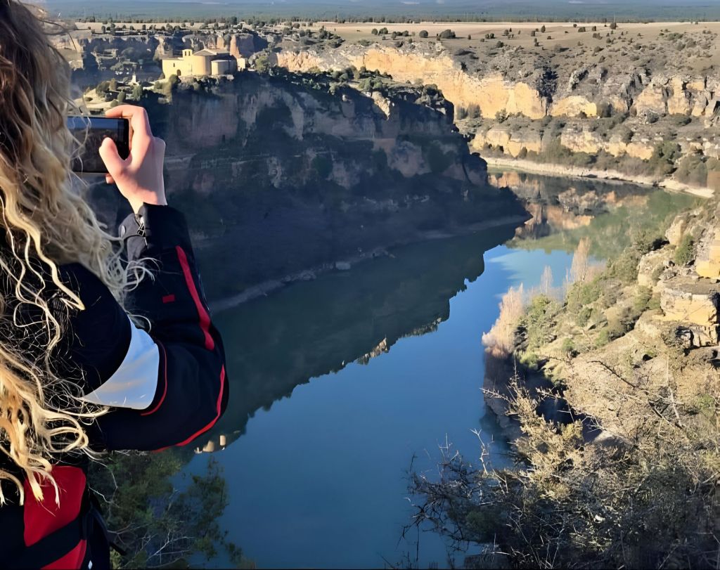 Ruta en Moto Sepúlveda y las Hoces del Duratón. Guía de Mototurismo Segovia | SUKI ON THE ROAD