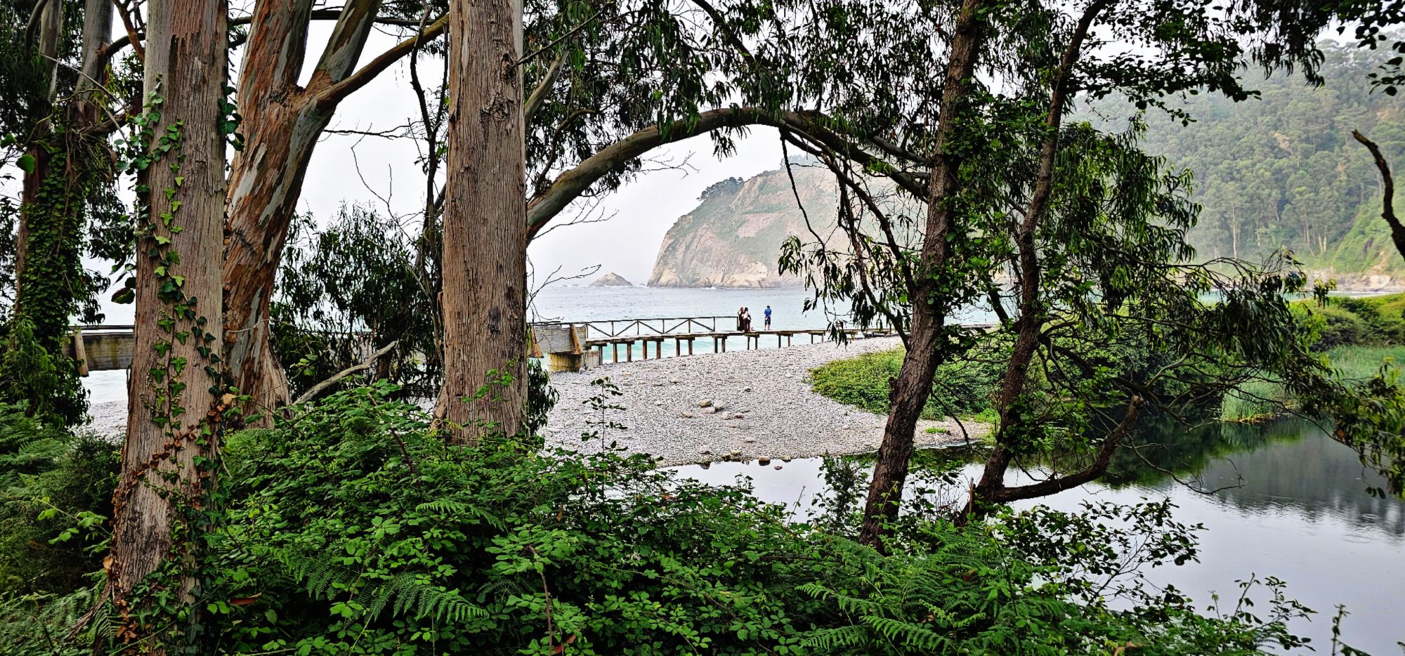 Playa Concha de Artedo |Qué ver y hacer en Cudillero, el anfiteatro de colores frente al Cantábrico | Ruta por la costa de Asturias