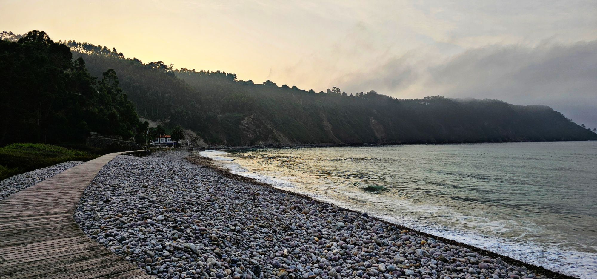 Playa Concha de Artedo
Cudillero, Asturias | Guía de Mototurismo Asturias | SUKI ON THE ROAD