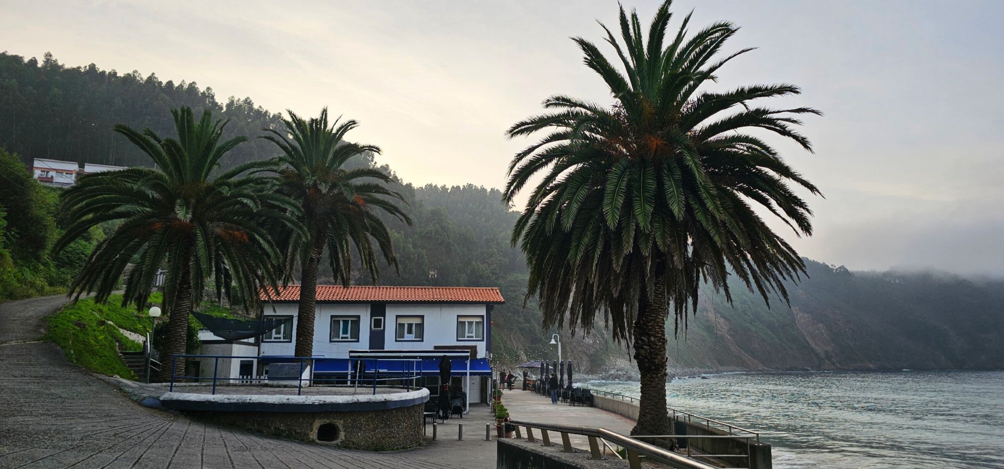 Playa Concha de Artedo
Cudillero, Asturias | Guía de Mototurismo Asturias | SUKI ON THE ROAD