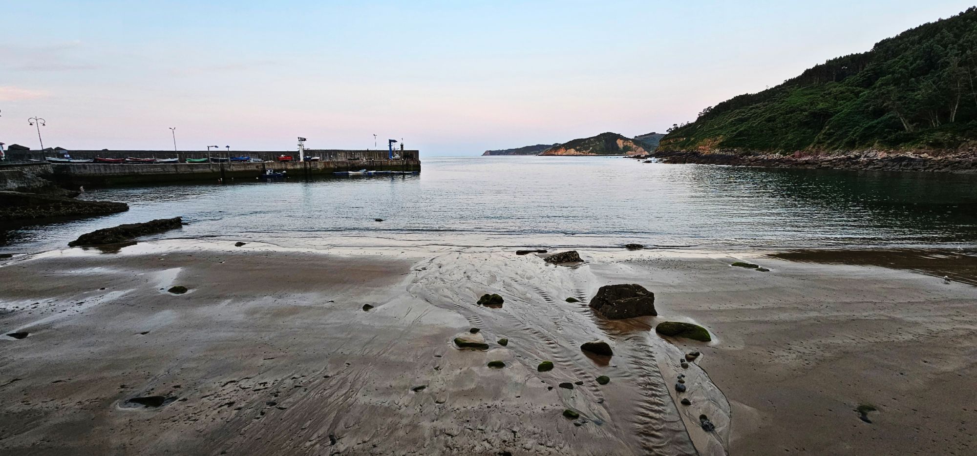 Tazones, Asturias. Guía de Mototurismo SUKI ON THE ROAD