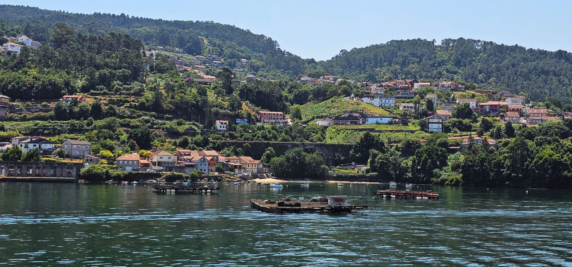 Excursión por la Ría de Vigo con degustación de mejillones – Naviera Mar de Ons