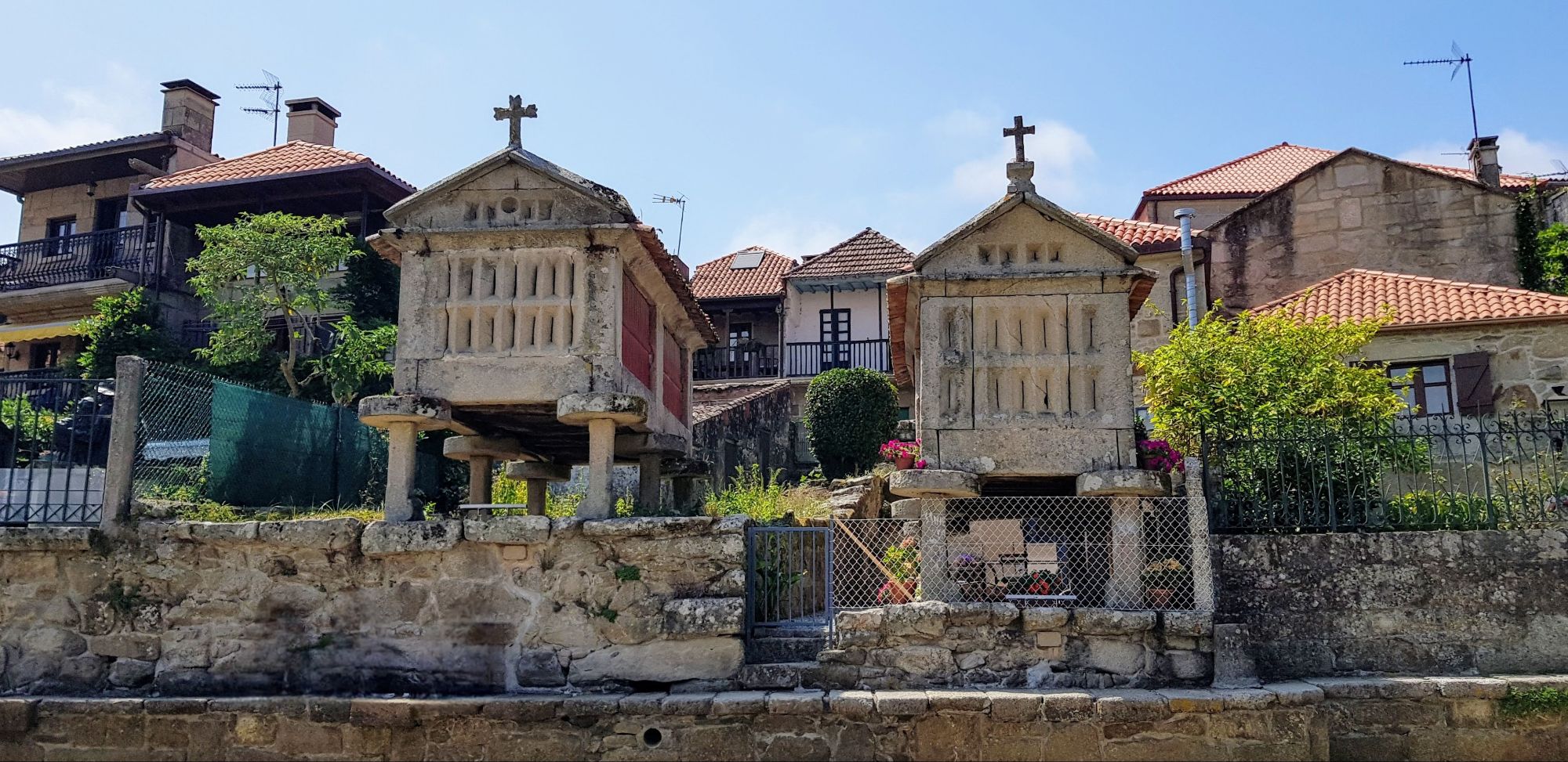 Combarro, un pequeño pueblo pesquero con un gran encanto histórico.