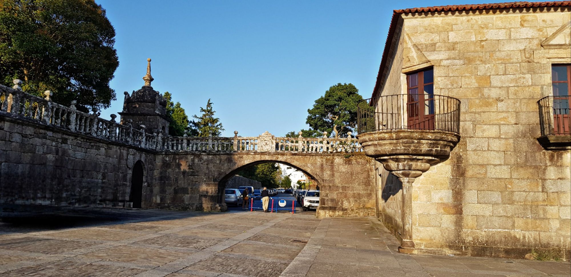 Cambados, qué ver y hacer en la capital del albariño: historia, gastronomía y rutas por Galicia