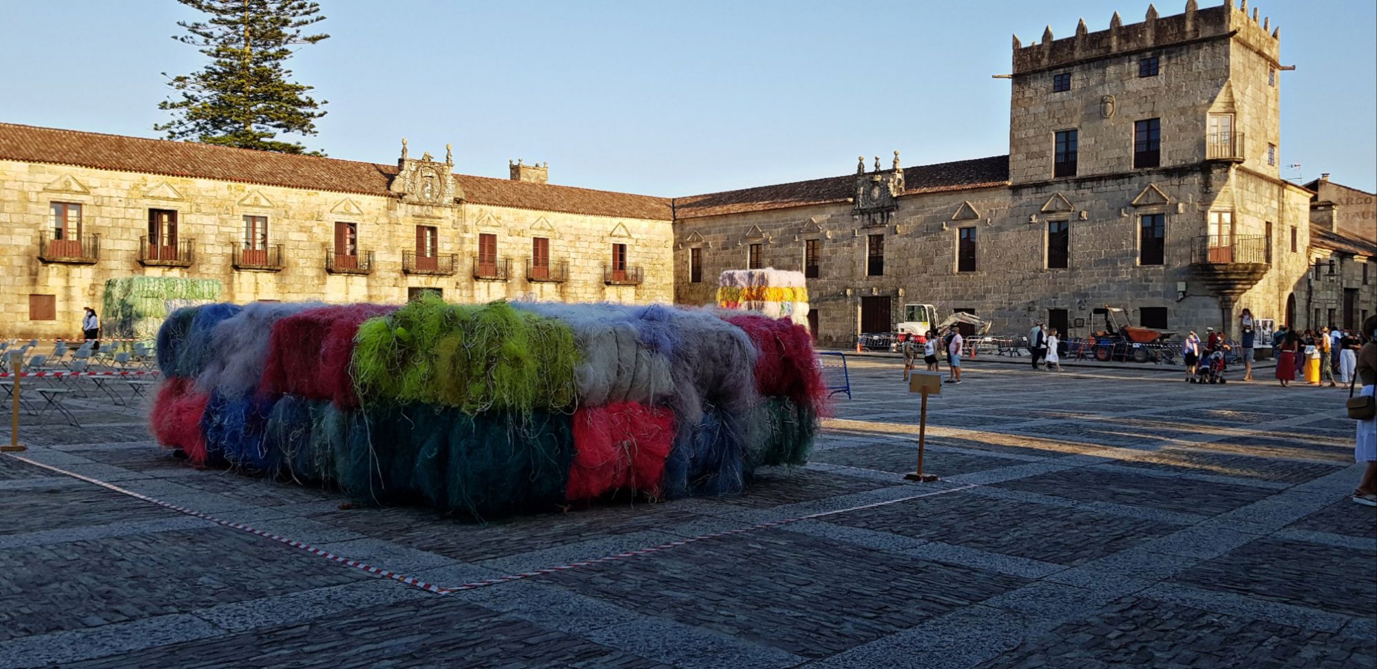 Cambados, qué ver y hacer en la capital del albariño: historia, gastronomía y rutas por Galicia