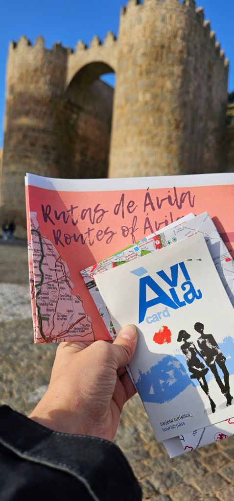 Ávila, la ciudad amurallada más hermosa de España: descubre su encanto de día y de noche