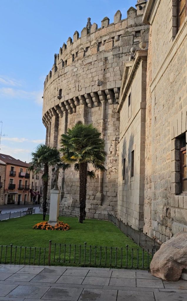 Muralla de Ávila: historia, leyendas y las mejores vistas de la ciudad amurallada