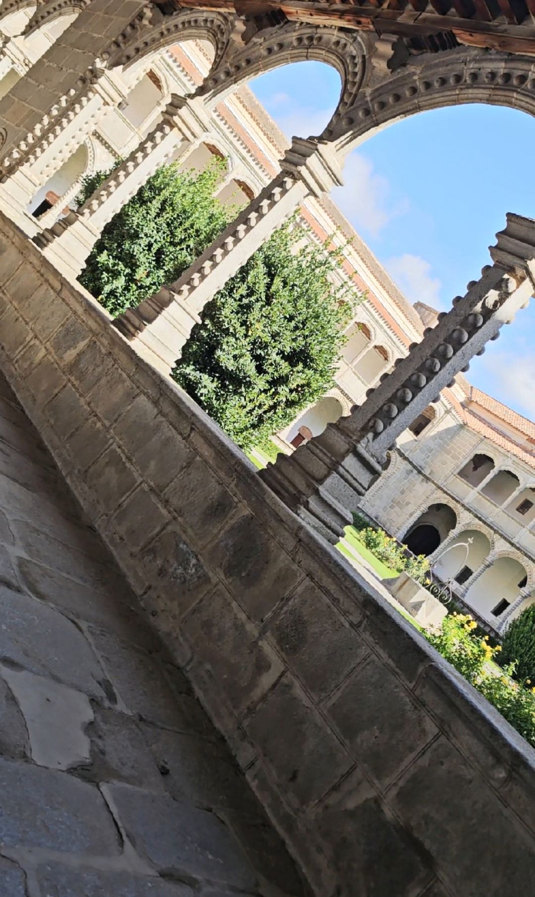 Real Monasterio de Santo Tomás de Ávila: historia, arte y silencio entre los muros del poder