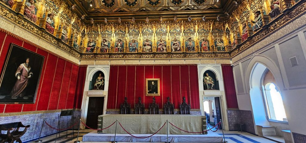 El Alcázar de Segovia: historia, leyendas y la fortaleza que inspiró los castillos de cuento