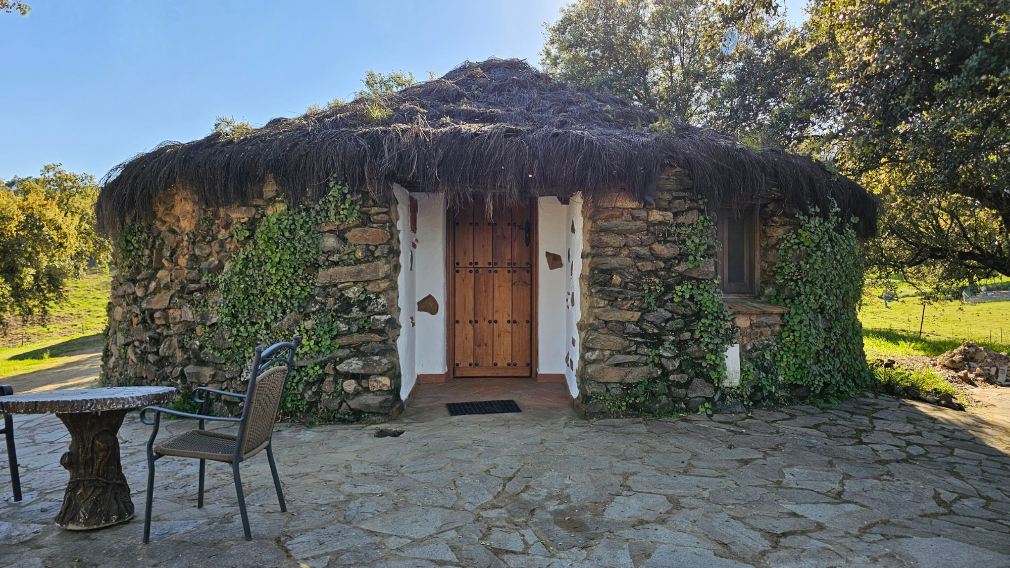 
Complejo Rural El Prado en Logrosán: experiencia rural 5 estrellas en el Geoparque Villuercas